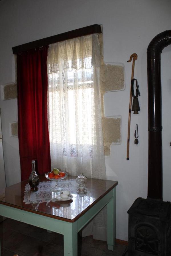 Traditional House Maria Azoyirás 외부 사진