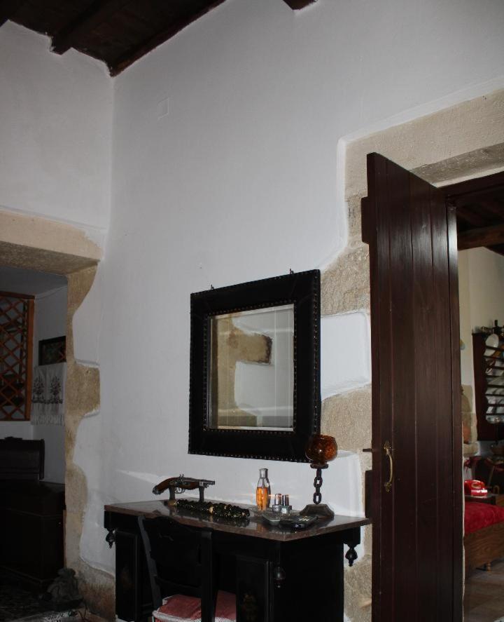 Traditional House Maria Azoyirás 외부 사진